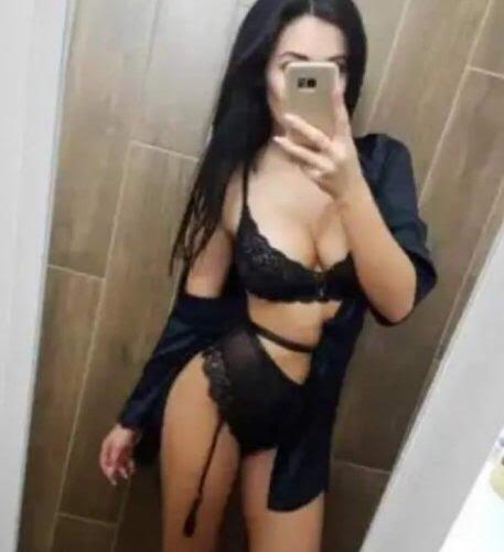 Yeni ve Genç Esmer Escort Ayça - Resim1 Yeni ve Genç Esmer Escort Ayça - Resim1