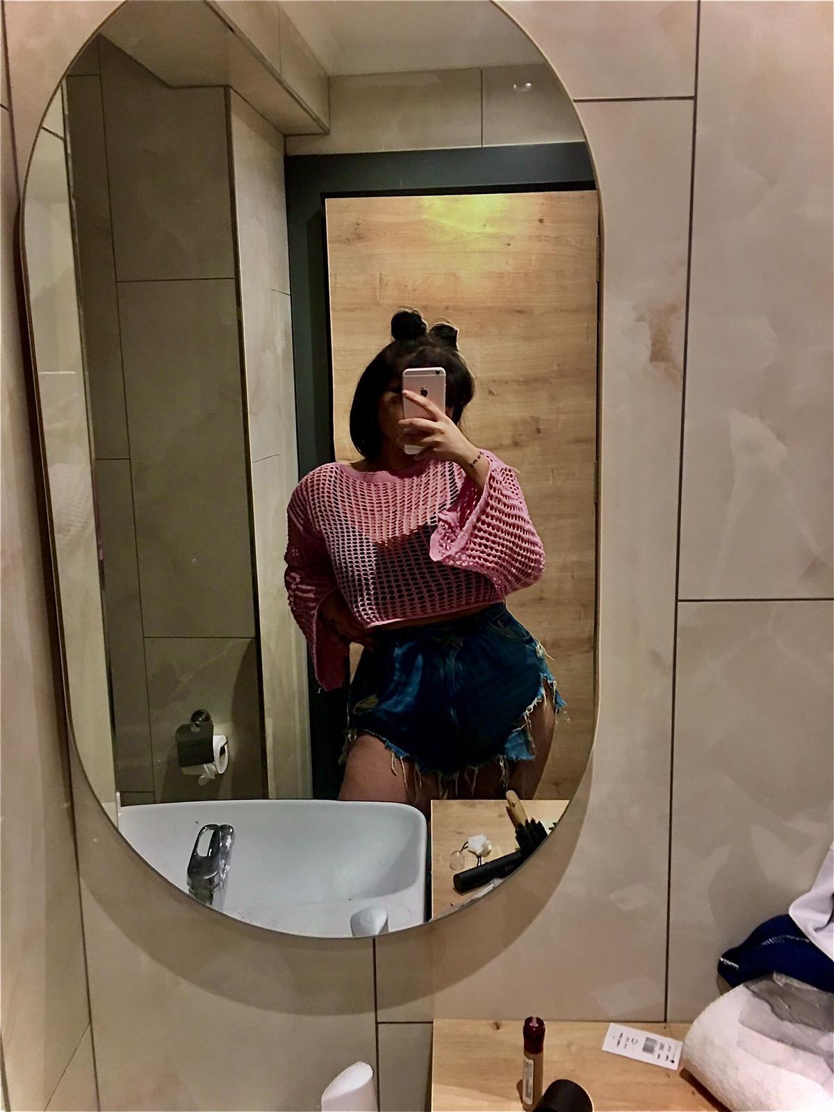 Yeni Escort Seçil - Resim3 Yeni Escort Seçil - Resim3