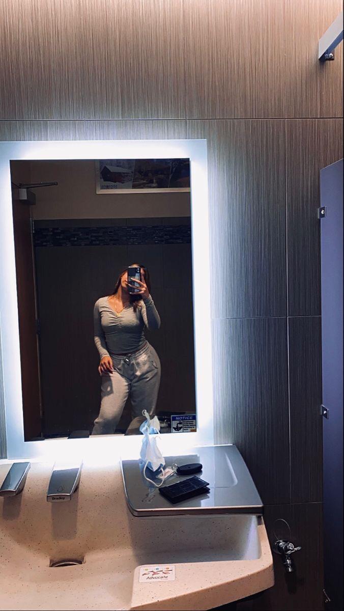 Yeni Escort Seçil - Resim4 Yeni Escort Seçil - Resim4