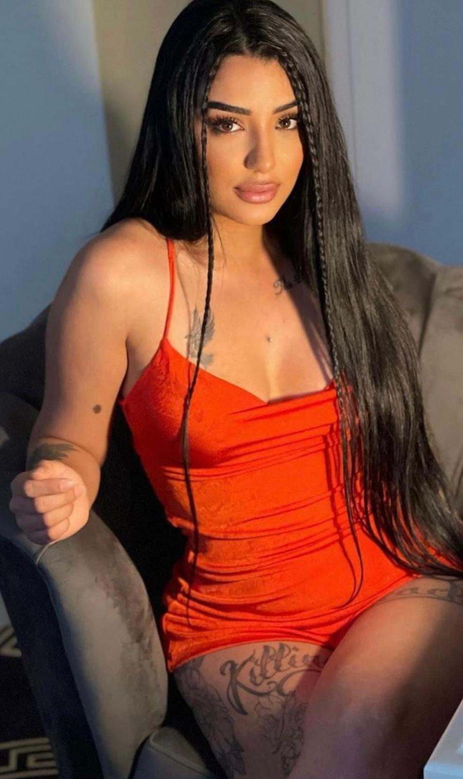 Ezgi & Alya - Resim1 Ezgi & Alya - Resim1